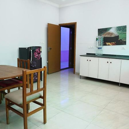 Holiday Home Ccohin Kochi Exterior photo