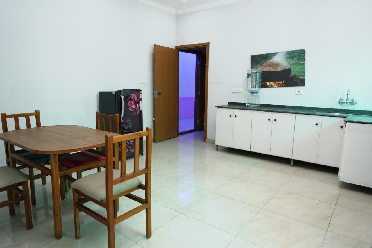 Holiday Home Ccohin Kochi Exterior photo